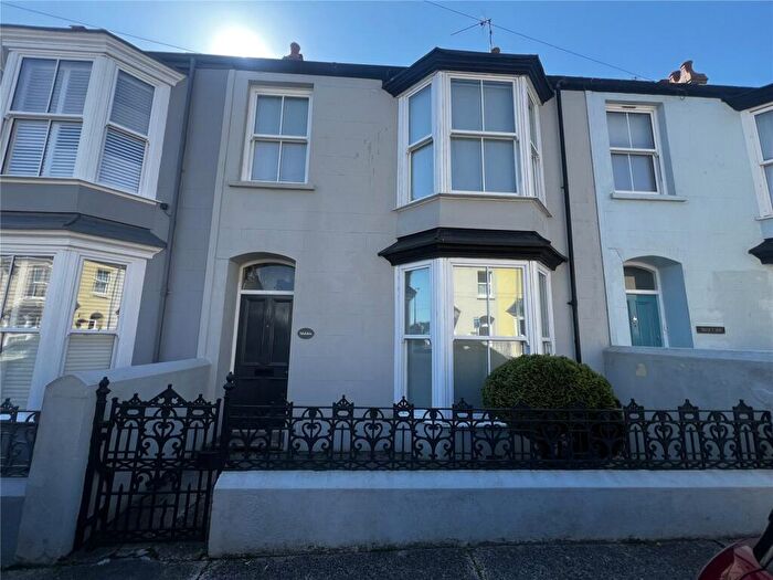 4 Bedroom Terraced House For Sale In Church Park, Tenby, Pembrokeshire, SA70