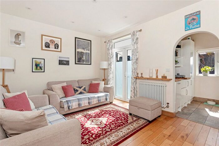 2 Bedroom Terraced House For Sale In Lessingham Avenue, London, SW17