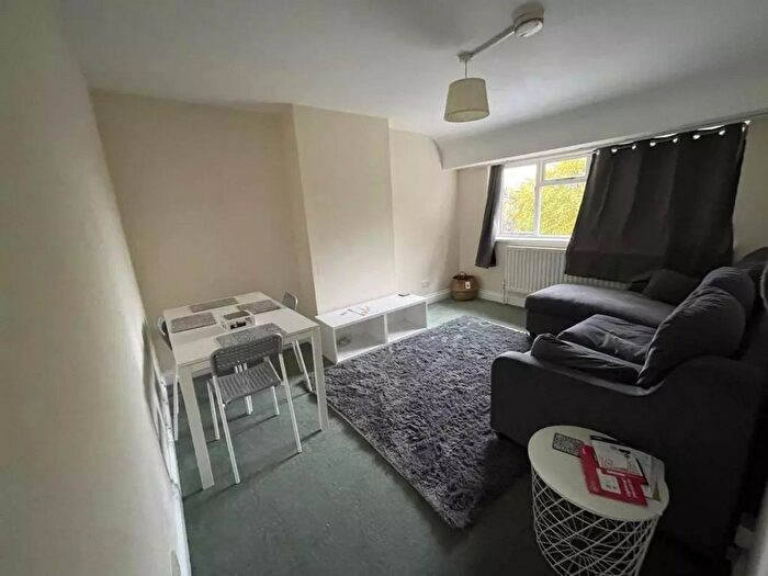 2 Bedroom Flat To Rent In Beverley Gardens, Wembley, HA9