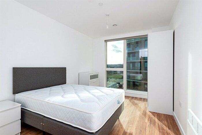 2 Bedroom Flat To Rent In North House, Gillingham Gate Road, ME4