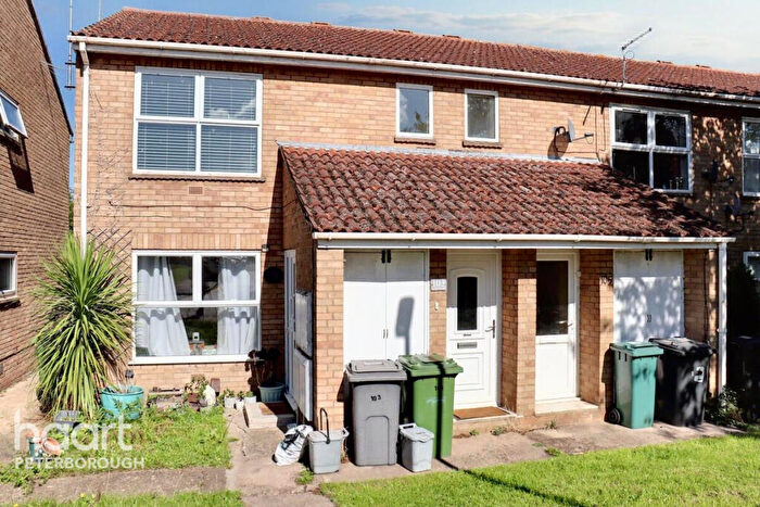 2 Bedroom Maisonette For Sale In North Street, Stanground, PE2