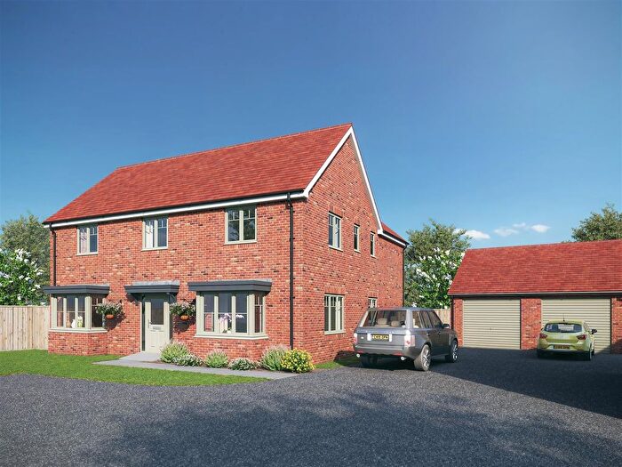 5 Bedroom Detached House For Sale In Ickwell Road, Upper Caldecote, Biggleswade, SG18