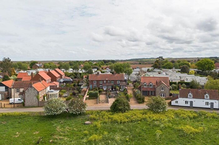 2 Bedroom Cottage For Sale In Chain Free In Thornham, PE36