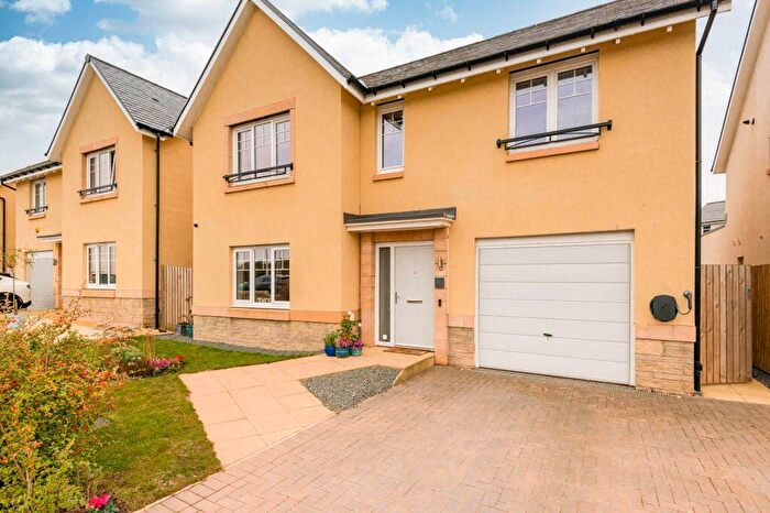 4 Bedroom Detached House For Sale In Sycamore Drive, Penicuik, EH26