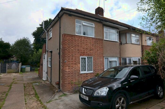 2 Bedroom Maisonette To Rent In Maylands Drive, Albany Park, DA14