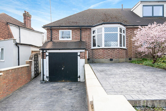2 Bedroom Bungalow For Sale In Marvels Lane, London, SE12