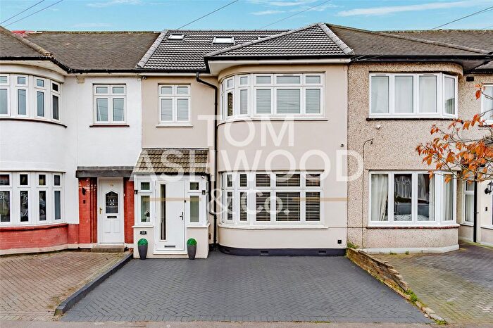 5 Bedroom Terraced House For Sale In Cavendish Gardens, Leftley Estate, Barking, IG11