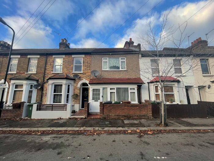 2 Bedroom Terraced House For Sale In Walthamstow, London, E17