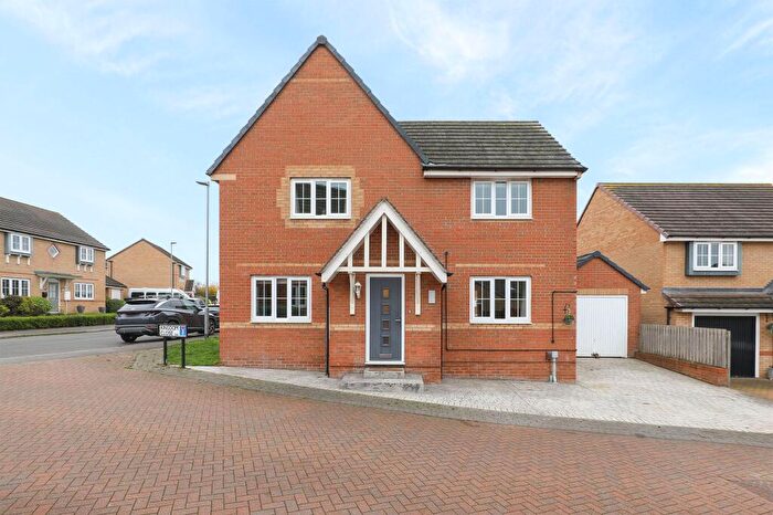 4 Bedroom Detached House For Sale In Kingdom Close, Thurcroft, S66