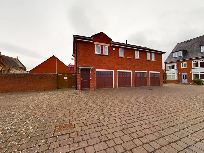 2 Bedroom Flat To Rent In Florence Gardens, Hereford, HR1