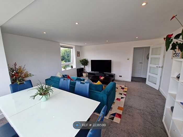 2 Bedroom Flat To Rent In Dyke Road, Brighton, BN1