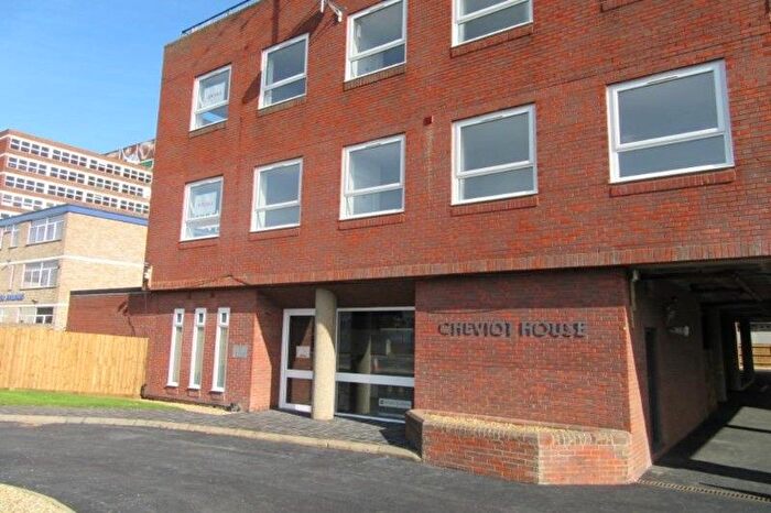 2 Bedroom Flat To Rent In Cheviot House, Baxter Avenue, Southend On Sea, Essex, SS2