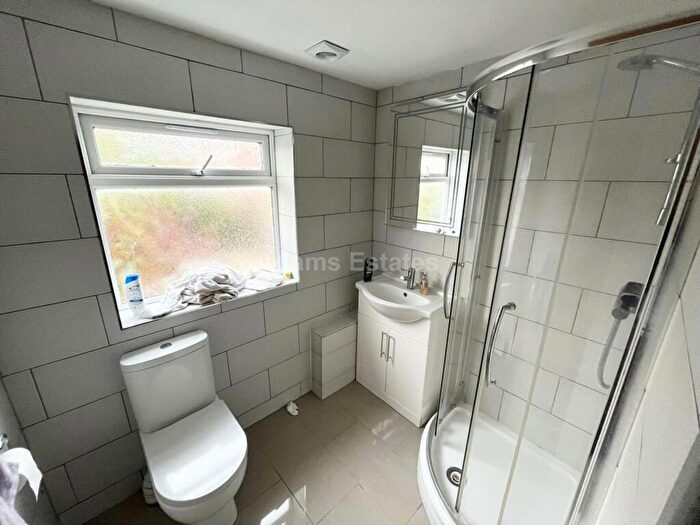 6 Bedroom Terraced House To Rent In Brighton Road, Reading, RG6