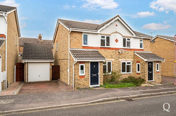 3 Bedroom Semi Detached House For Sale In Nativity Close, Sittingbourne, Kent, ME10