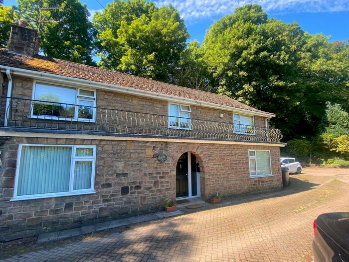3 Bedroom Semi-Detached House To Rent In Station Road, Bolsover, Chesterfield, S44