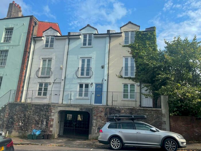 Property To Rent In Parking Space - Kingsley House, BS6