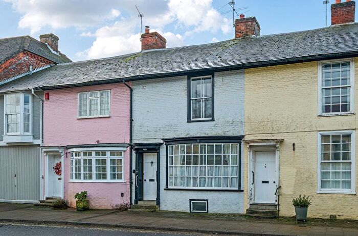 3 Bedroom Detached House For Sale In East Street, Alresford, SO24