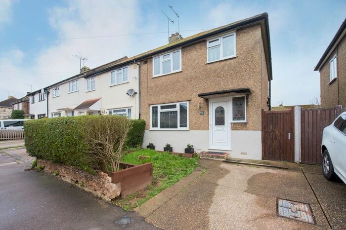 3 Bedroom End Of Terrace House To Rent In Kings Road, London Colney, St.Albans AL2