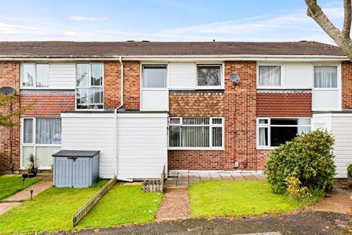 3 Bedroom Terraced House For Sale In Darnley Close, Folkestone, CT20