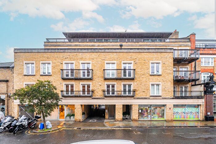 1 Bedroom Flat For Sale In Bromells Road, London, SW4