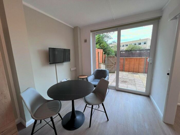 Studio To Rent In Wells Road, Bath, Somerset, BA2