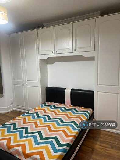 3 Bedroom Flat To Rent In Kinfauns Road, Ilford, IG3