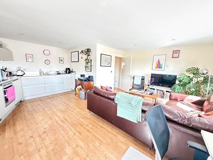 1 Bedroom Flat To Rent In Rosegate House, London, E3