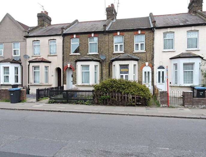 2 Bedroom Terraced House For Sale In Ordnance Road, Enfield Lock, Enfield, EN3