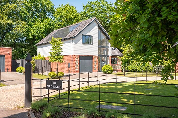 4 Bedroom Detached House For Sale In The Orchard, Fakenham, NR21