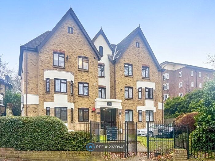 1 Bedroom Flat To Rent In Dukes Court, London, SE13