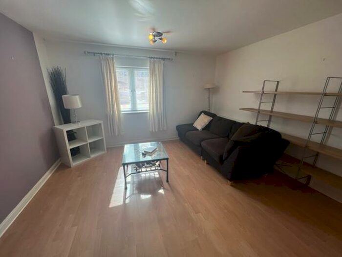 1 Bedroom Apartment To Rent In Adventurers Quay, Cardiff, CF10