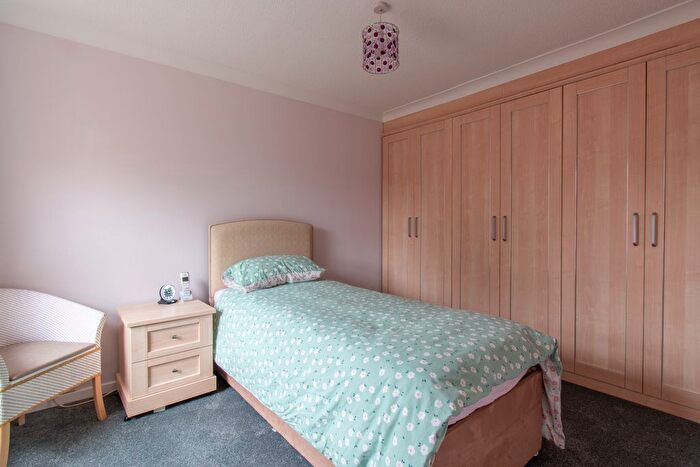2 Bedroom Detached Bungalow For Sale In Chilcombe Way, Lower Earley, Reading, RG6