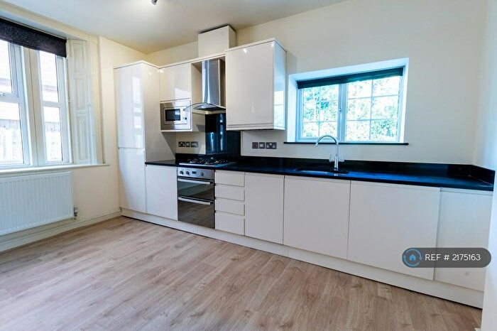 2 Bedroom Flat To Rent In Springhill Court, Bewdley, DY12