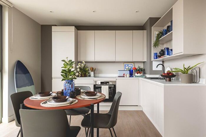 1 Bedroom Apartment To Rent In Apartment, Hove Gardens, Ethel Street, Hove, BN3