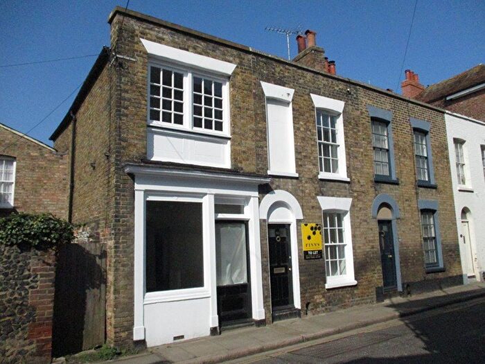 3 Bedroom Terraced House To Rent In - High Street, Sandwich, Kent, CT13