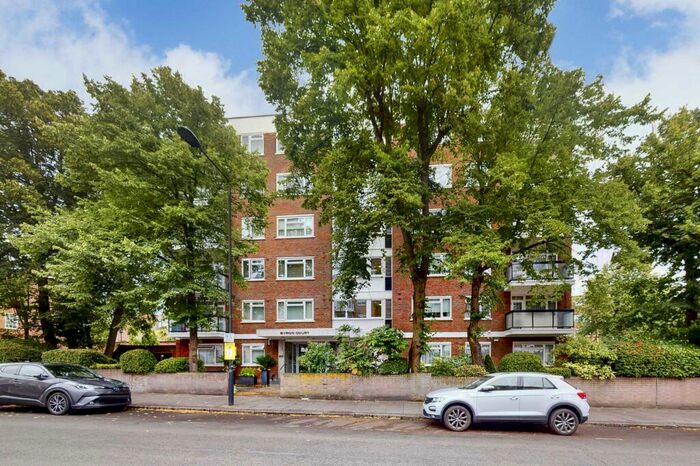 3 Bedroom Apartment To Rent In Byron Court, Fairfax Road, London, NW6