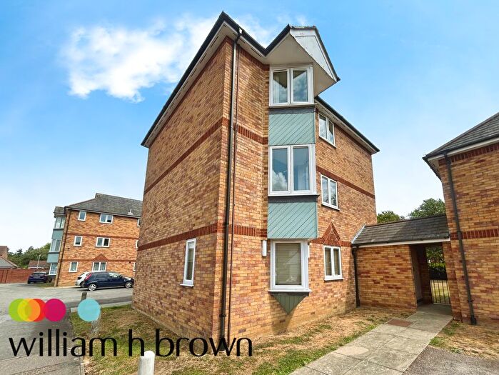2 Bedroom Flat To Rent In Bignell Croft, Colchester, CO4