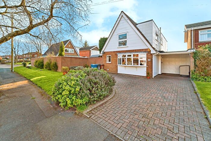 3 Bedroom Link Detached House For Sale In Cartersfield Lane, Stonnall, WS9