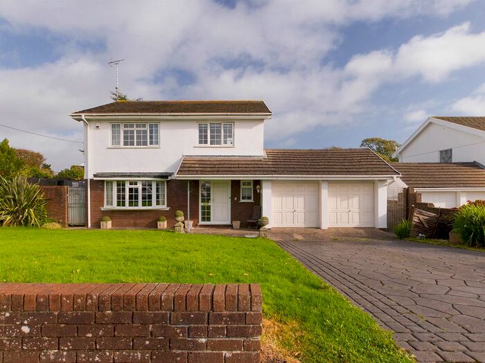 4 Bedroom Detached House For Sale In Northway, Swansea, SA3