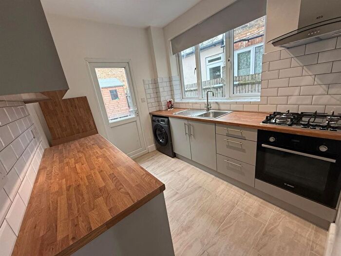 3 Bedroom Property To Rent In Rostella Road, SW17