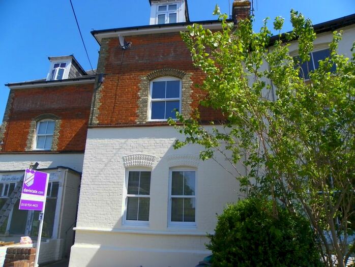 1 Bedroom Apartment To Rent In Station Road, Twyford, Reading, Berkshire, RG10