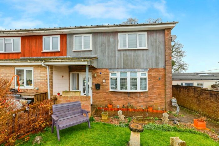 3 Bedroom Semi-Detached House For Sale In Duncans Close, Fyfield, Andover, SP11