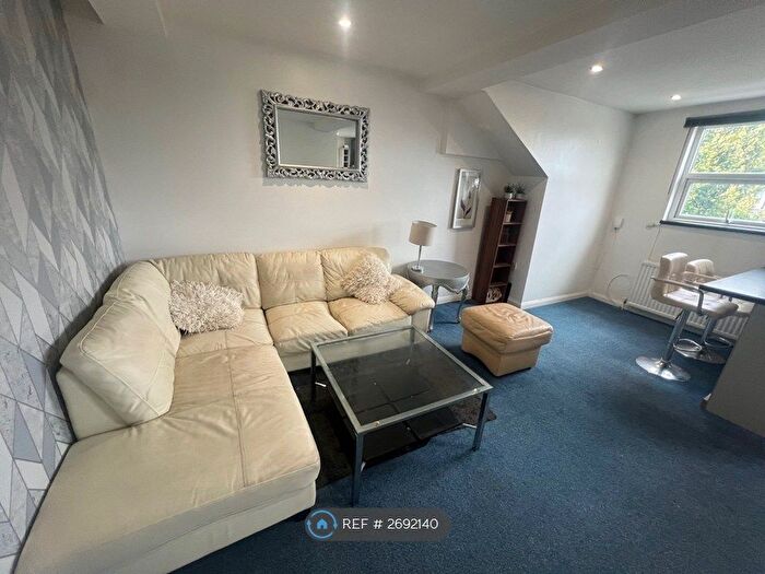 2 Bedroom Maisonette To Rent In Alexandra Grove, London, N4