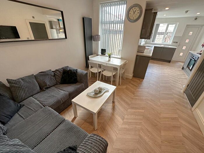 4 Bedroom House To Rent In Malden Road, L6