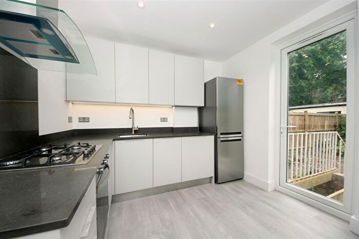 Studio To Rent In Argyle Road, London, W13
