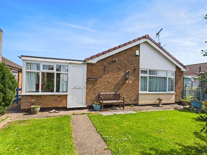 2 Bedroom Detached Bungalow For Sale In North Road, Trusthorpe, LN12