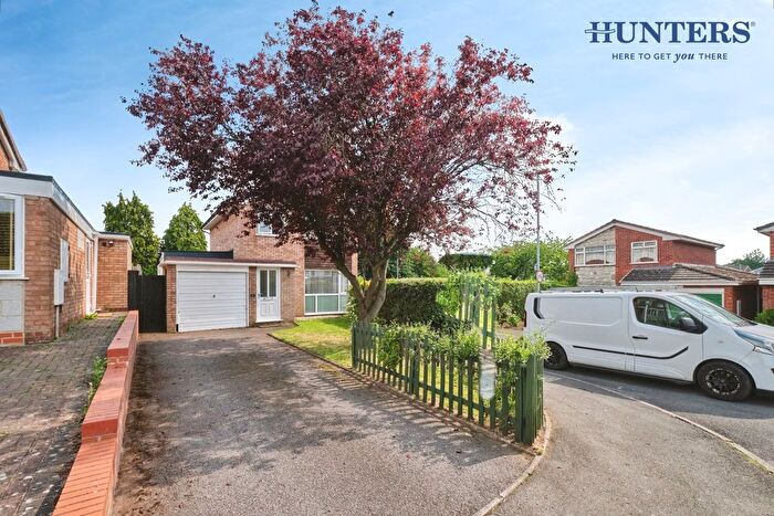 3 Bedroom Detached House For Sale In Terry Close, Lichfield, WS13