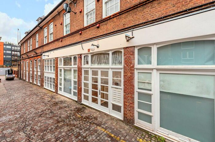 Studio To Rent In Drakes Courtyard, Kilburn High Road, Kilburn, NW6