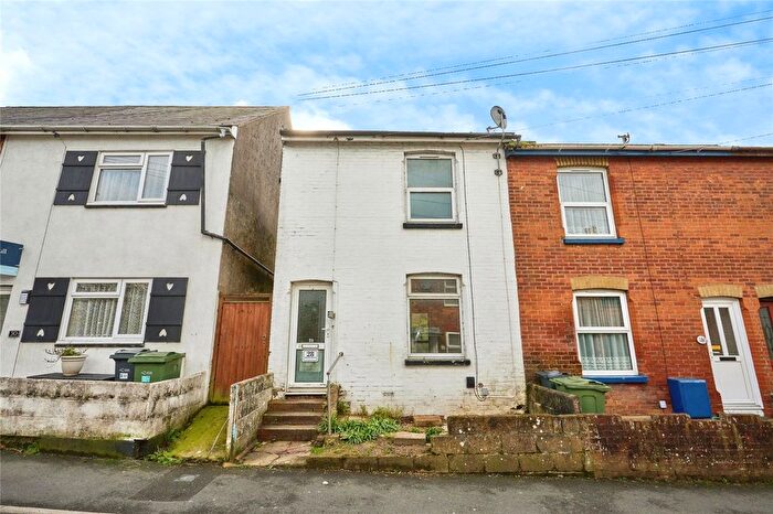 3 Bedroom Terraced House For Sale In Barton Road, Newport, Isle Of Wight, PO30