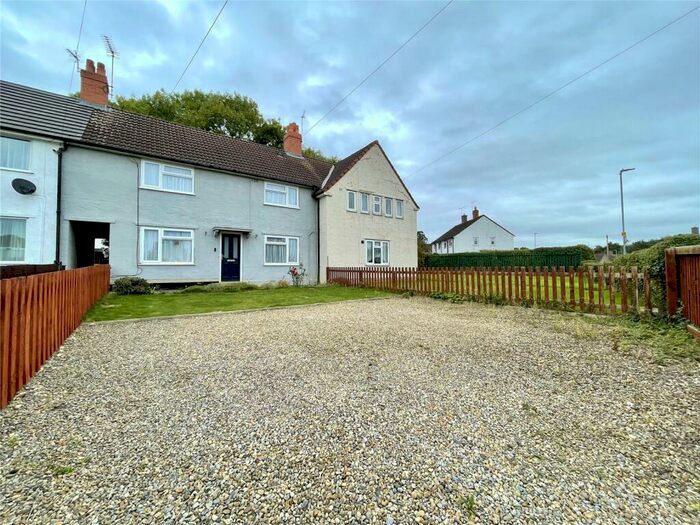 4 Bedroom Semi-Detached House To Rent In Third Avenue, Wetherby, LS22